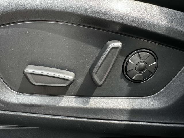 new 2025 Ford Explorer car, priced at $57,719