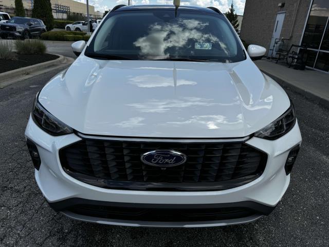 new 2025 Ford Escape PHEV car, priced at $38,250