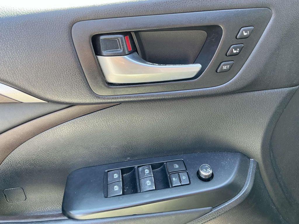 used 2014 Toyota Highlander car, priced at $21,000