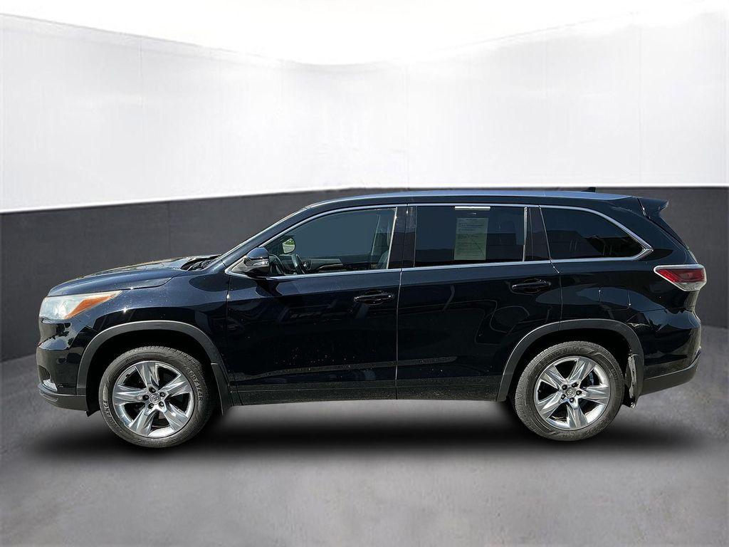 used 2014 Toyota Highlander car, priced at $21,000