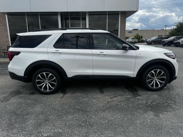 new 2025 Ford Explorer car, priced at $45,864