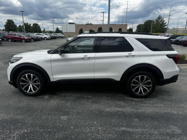 new 2025 Ford Explorer car, priced at $45,864