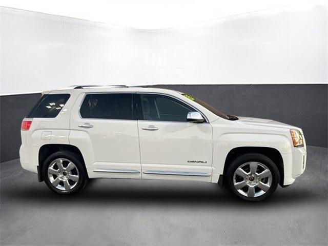 used 2015 GMC Terrain car, priced at $10,500