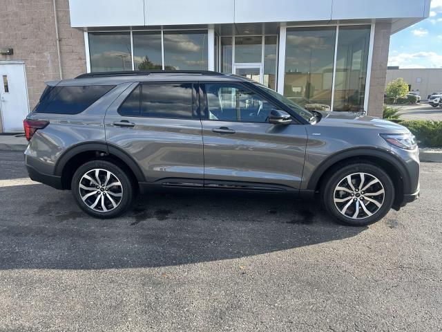 new 2025 Ford Explorer car, priced at $45,500