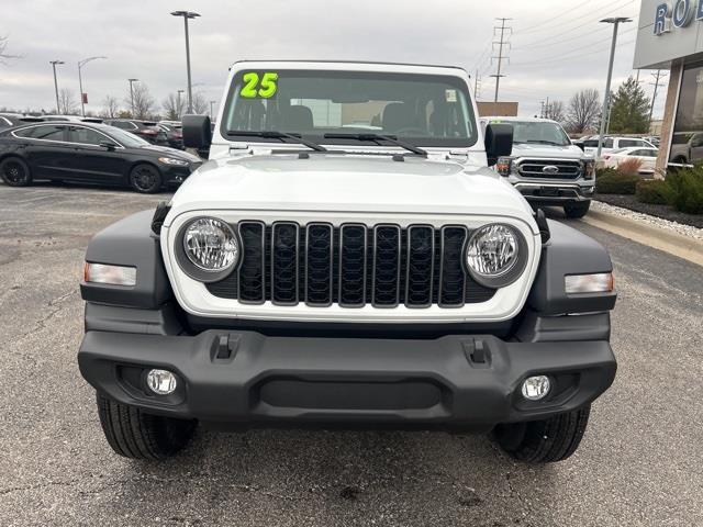 used 2025 Jeep Wrangler car, priced at $32,000