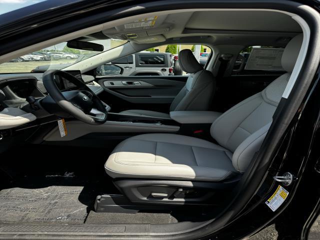 new 2025 Ford Explorer car, priced at $46,500