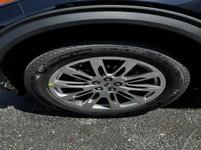 new 2025 Ford Explorer car, priced at $46,500