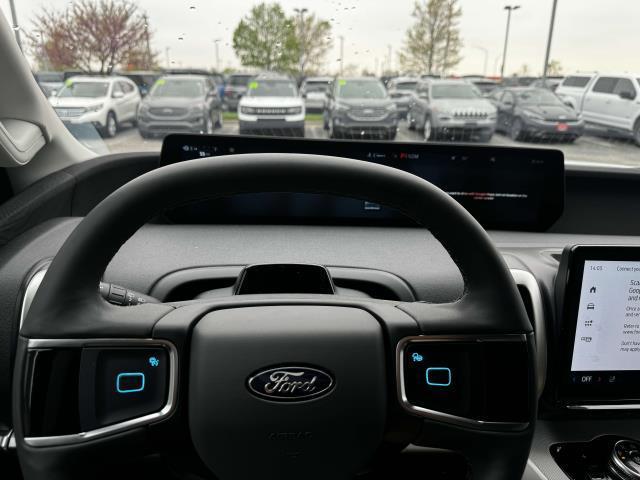 new 2025 Ford Expedition Max car, priced at $75,650