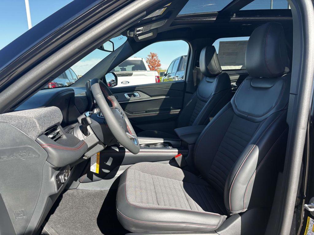new 2025 Ford Explorer car, priced at $49,500