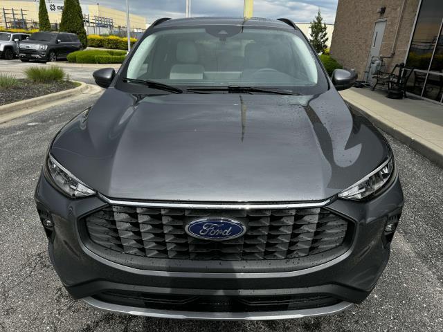 new 2025 Ford Escape PHEV car, priced at $32,000