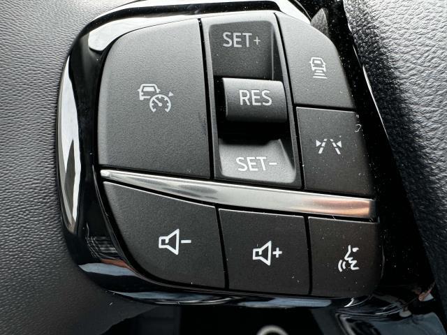 new 2025 Ford Escape PHEV car, priced at $32,000