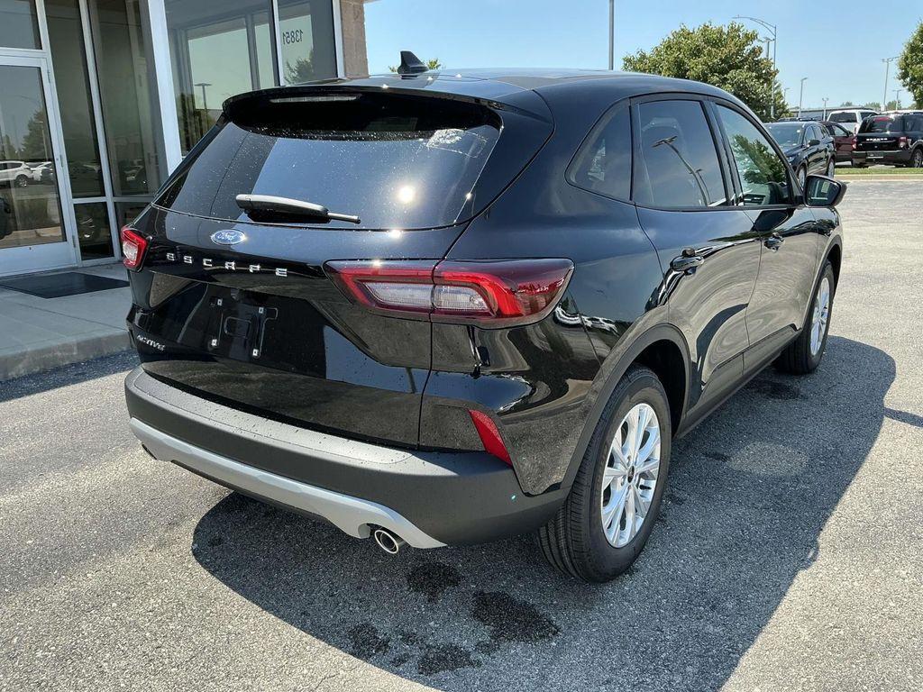 new 2025 Ford Escape car, priced at $27,250