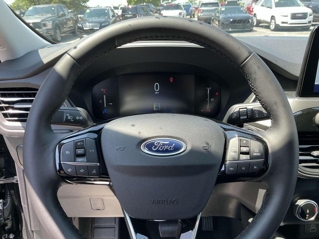 new 2025 Ford Escape car, priced at $27,250