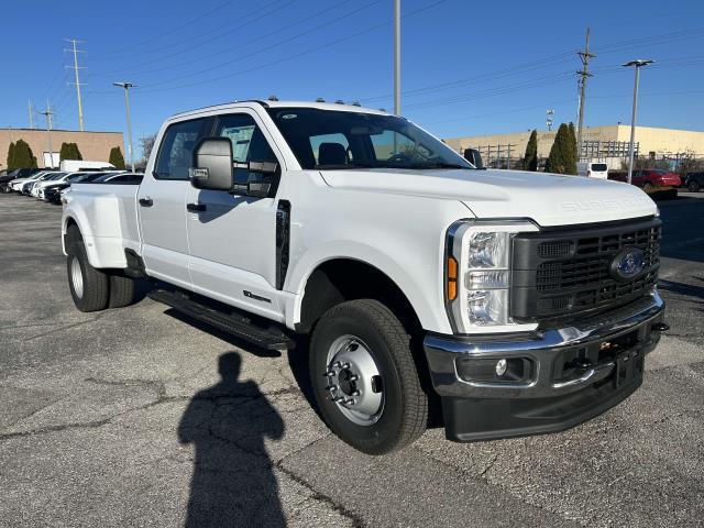 new 2024 Ford F-350 car, priced at $64,000