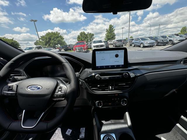 new 2025 Ford Escape car, priced at $31,500