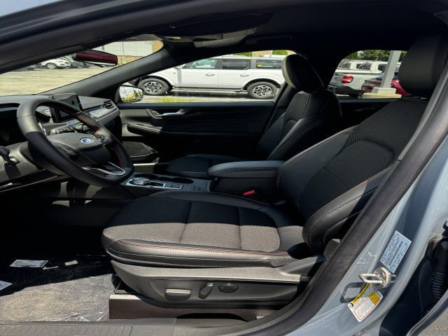 new 2025 Ford Escape car, priced at $31,500