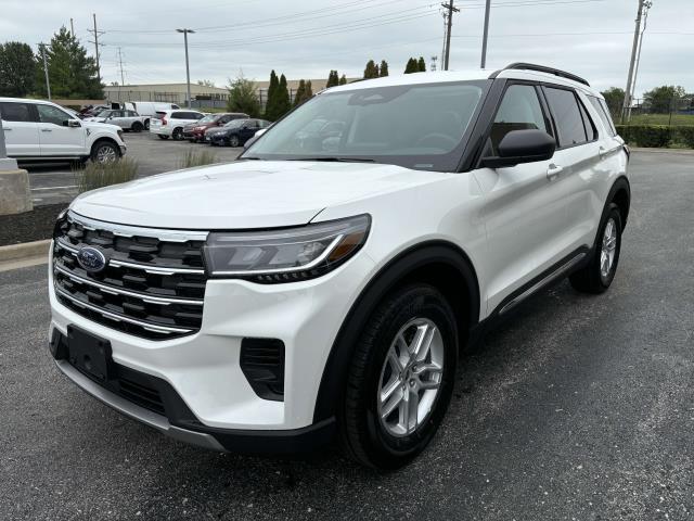 new 2025 Ford Explorer car, priced at $41,500