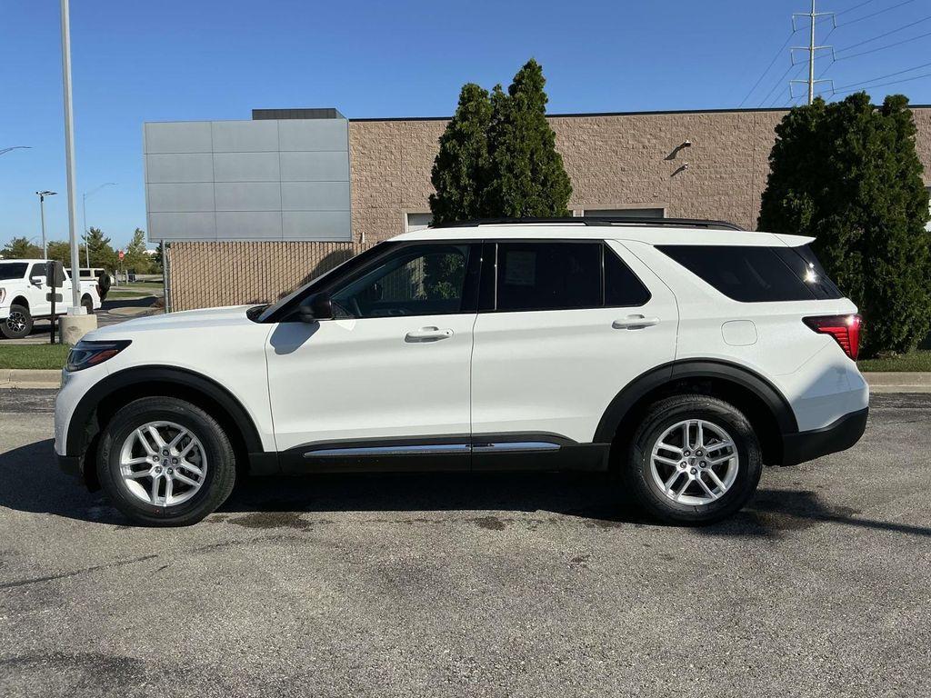 new 2025 Ford Explorer car, priced at $41,000