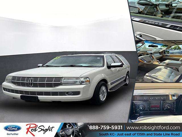 used 2007 Lincoln Navigator car, priced at $7,000