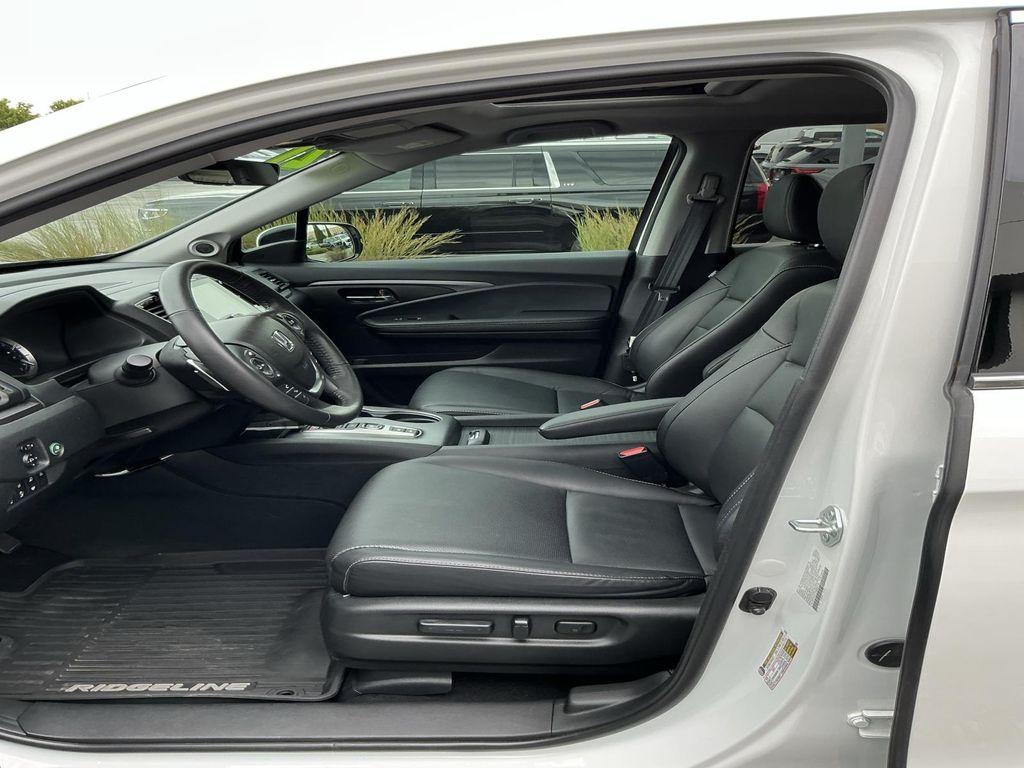 used 2021 Honda Ridgeline car, priced at $32,000