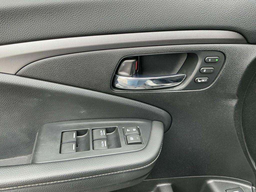 used 2021 Honda Ridgeline car, priced at $32,000