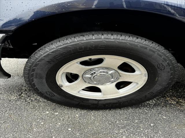 used 2002 Ford F-150 car, priced at $9,000