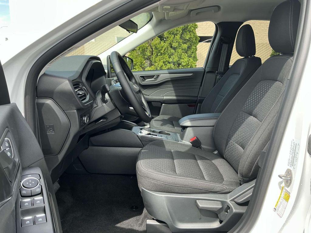 new 2025 Ford Escape car, priced at $28,750
