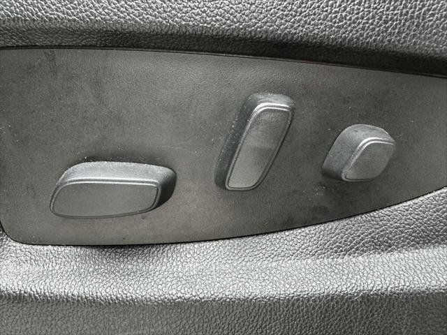 used 2017 GMC Sierra 1500 car, priced at $33,000