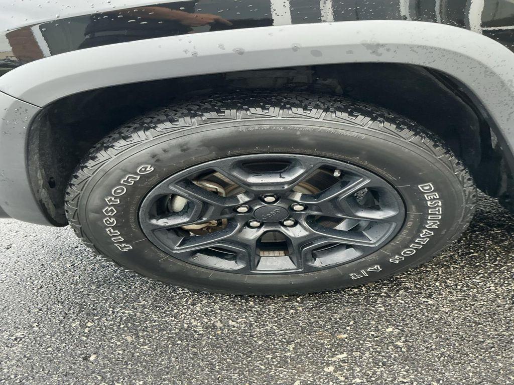 used 2019 Jeep Cherokee car, priced at $23,000