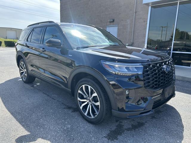 new 2025 Ford Explorer car, priced at $45,000