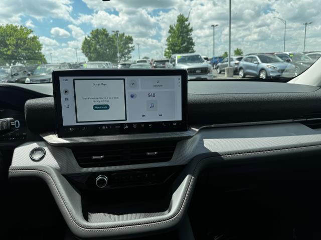 new 2025 Ford Explorer car, priced at $44,000