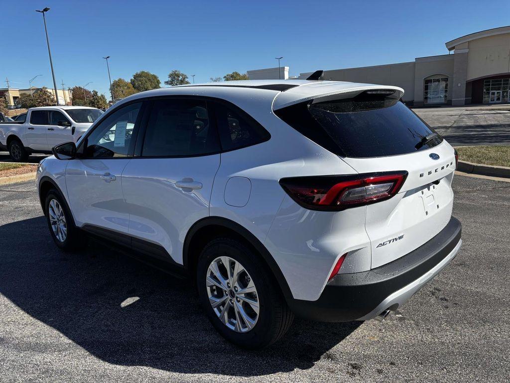 new 2025 Ford Escape car, priced at $26,000