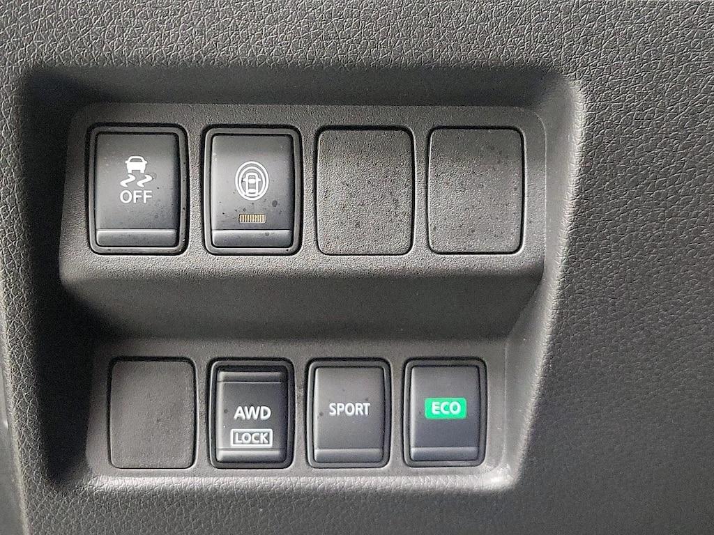 used 2020 Nissan Rogue Sport car, priced at $18,998