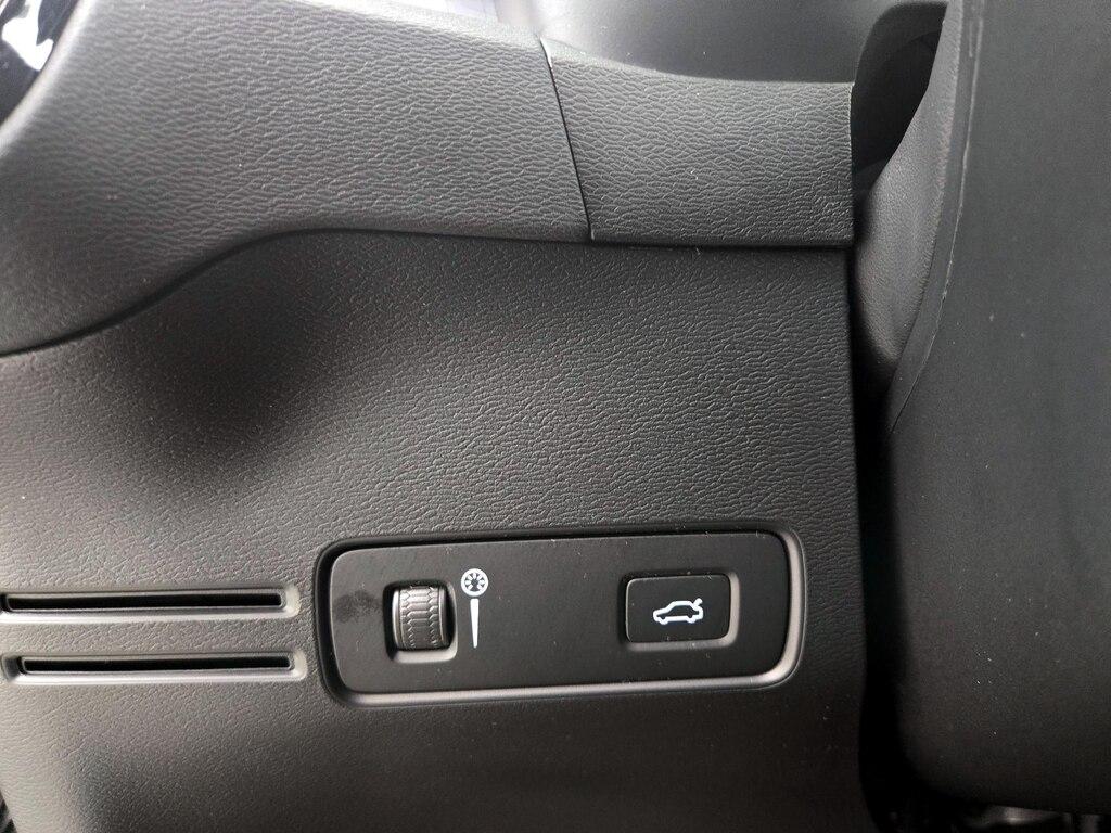 used 2021 Volvo XC40 car, priced at $28,998