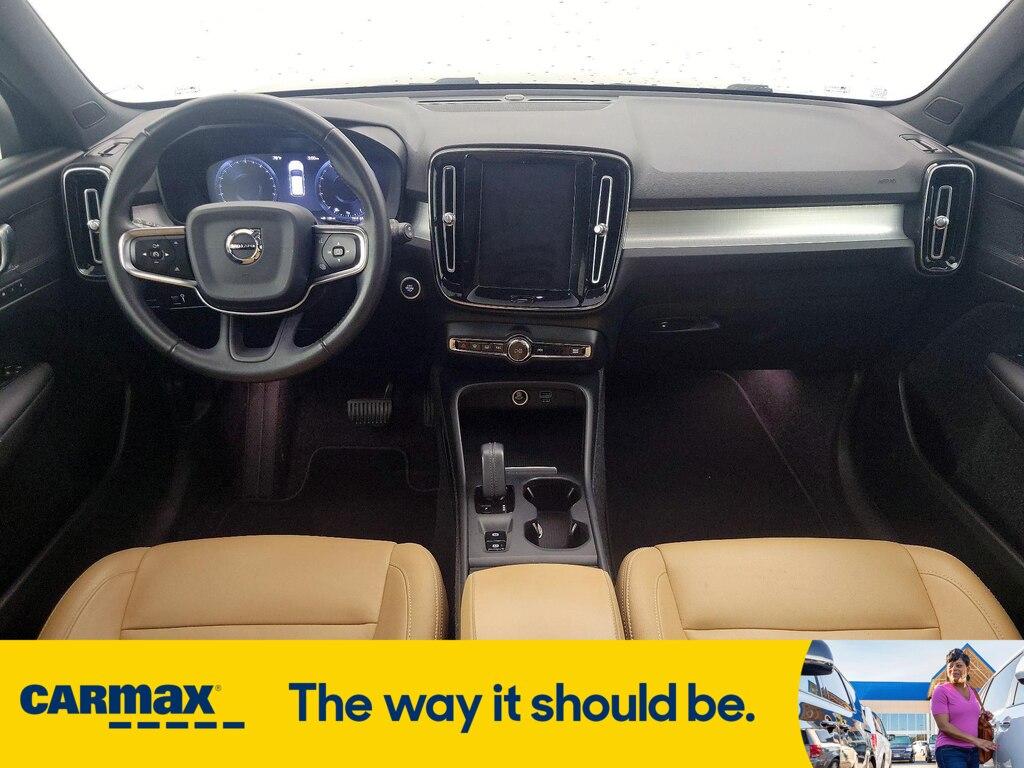used 2020 Volvo XC40 car, priced at $25,998