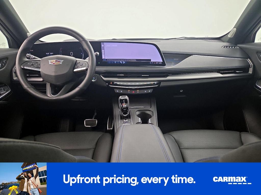 used 2024 Cadillac XT4 car, priced at $36,998