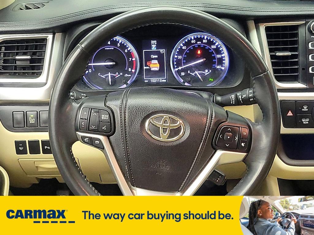used 2014 Toyota Highlander car, priced at $20,998