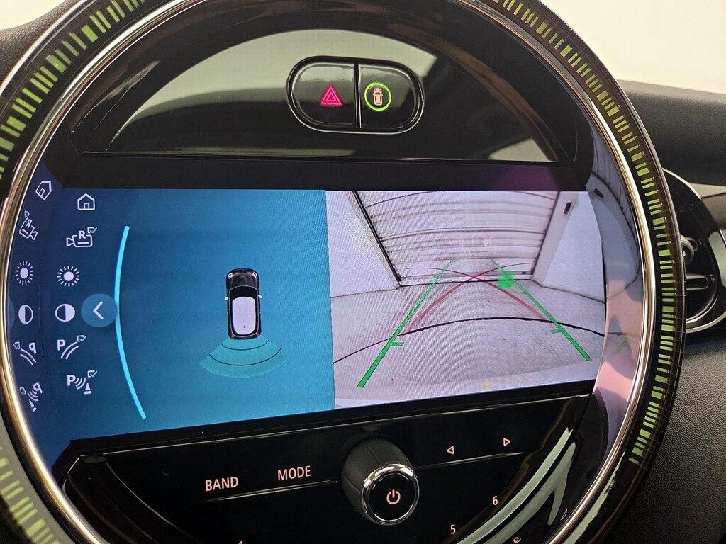 used 2024 MINI SE Hardtop car, priced at $24,998