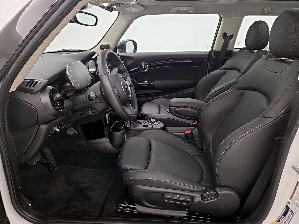 used 2024 MINI SE Hardtop car, priced at $24,998