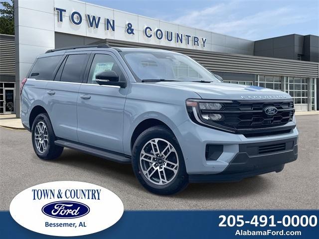 new 2025 Ford Expedition car, priced at $69,028