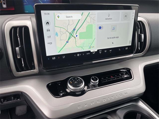 new 2025 Ford Expedition car, priced at $69,028