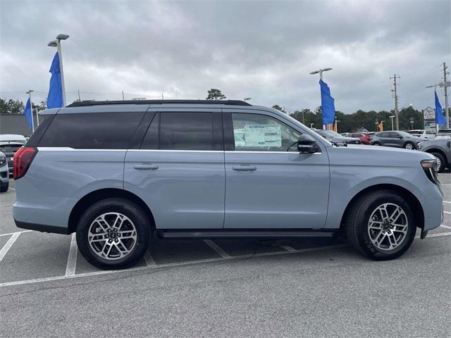 new 2025 Ford Expedition car, priced at $69,028