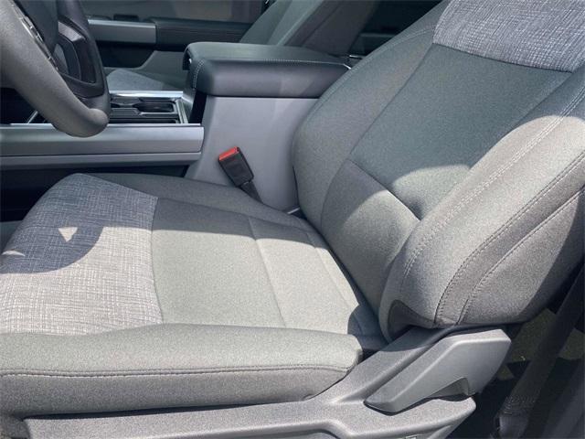 new 2025 Ford F-250 car, priced at $64,272