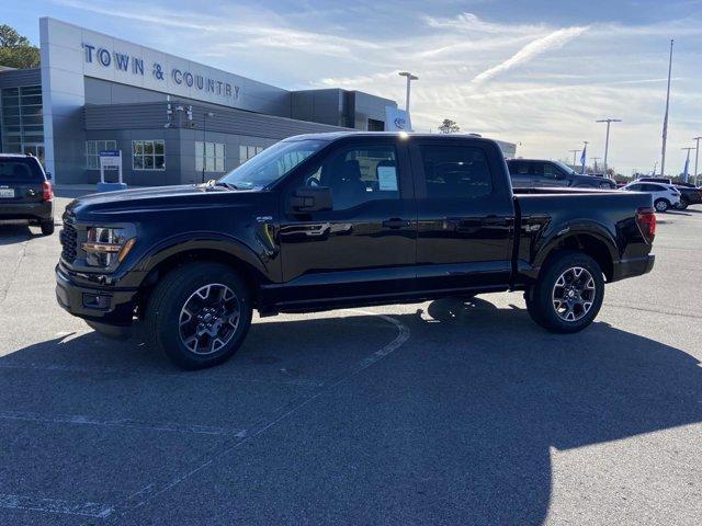 new 2024 Ford F-150 car, priced at $44,032