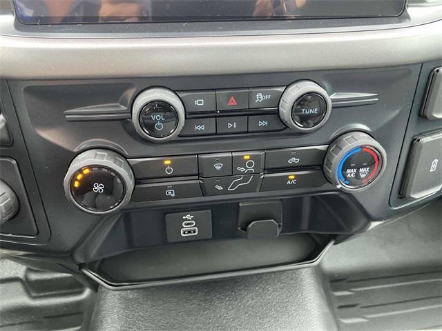 new 2025 Ford F-150 car, priced at $37,867