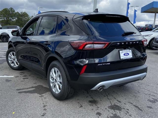 new 2025 Ford Escape car, priced at $30,585