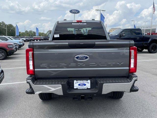new 2025 Ford F-250 car, priced at $65,647