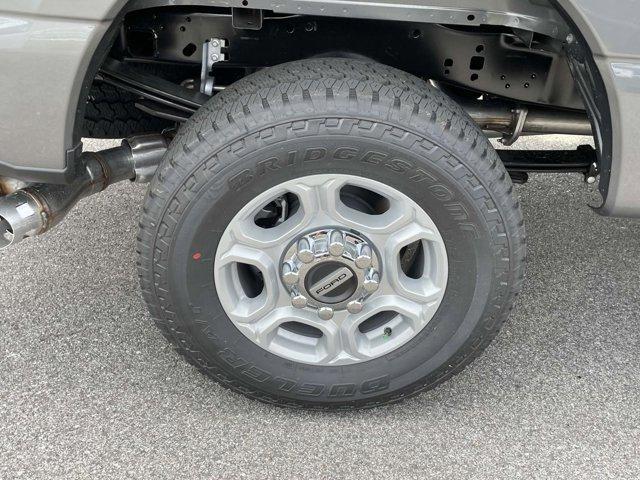 new 2025 Ford F-250 car, priced at $65,647