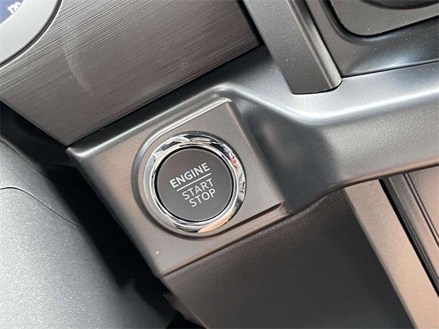 new 2025 Ford F-150 car, priced at $62,637