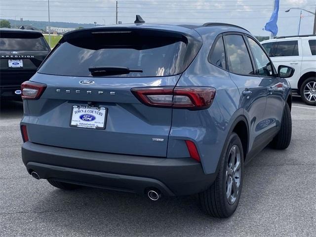 new 2025 Ford Escape car, priced at $30,145